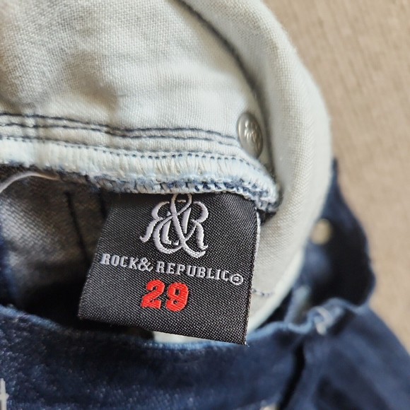 Rock & Republic Flared Leg Jeans Womens Size 29 Blue Dark Wash - Picture 4 of 6